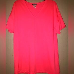 V-Neck Shirt Medium